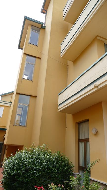 Hotel L'Ulivo Mirabella Eclano Exterior photo