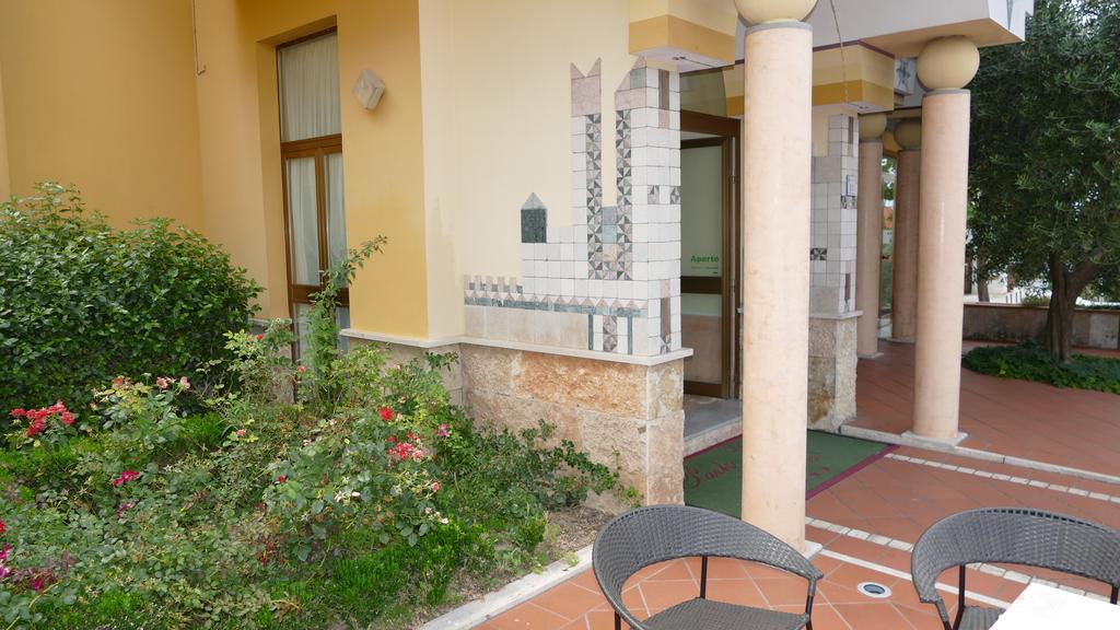 Hotel L'Ulivo Mirabella Eclano Exterior photo